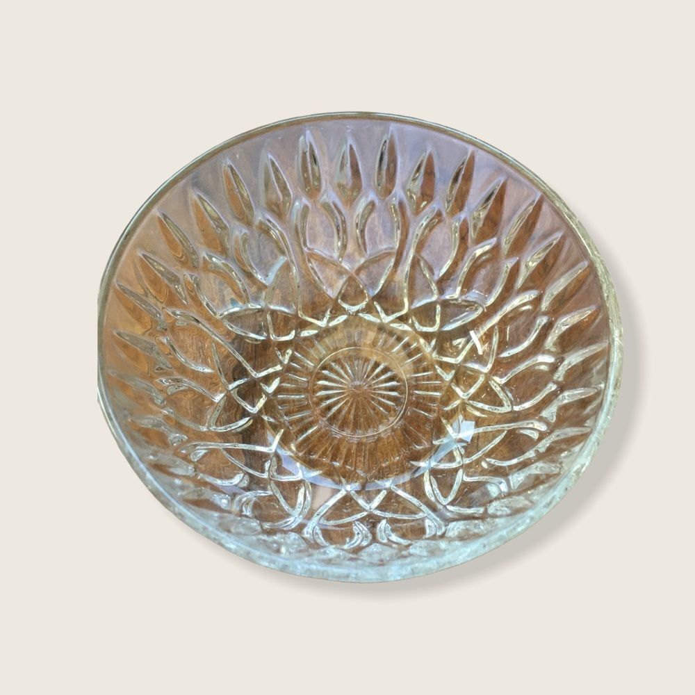 Vintage Pasari Indonesia Glass Berry Bowl Flower/ Celtic Pattern